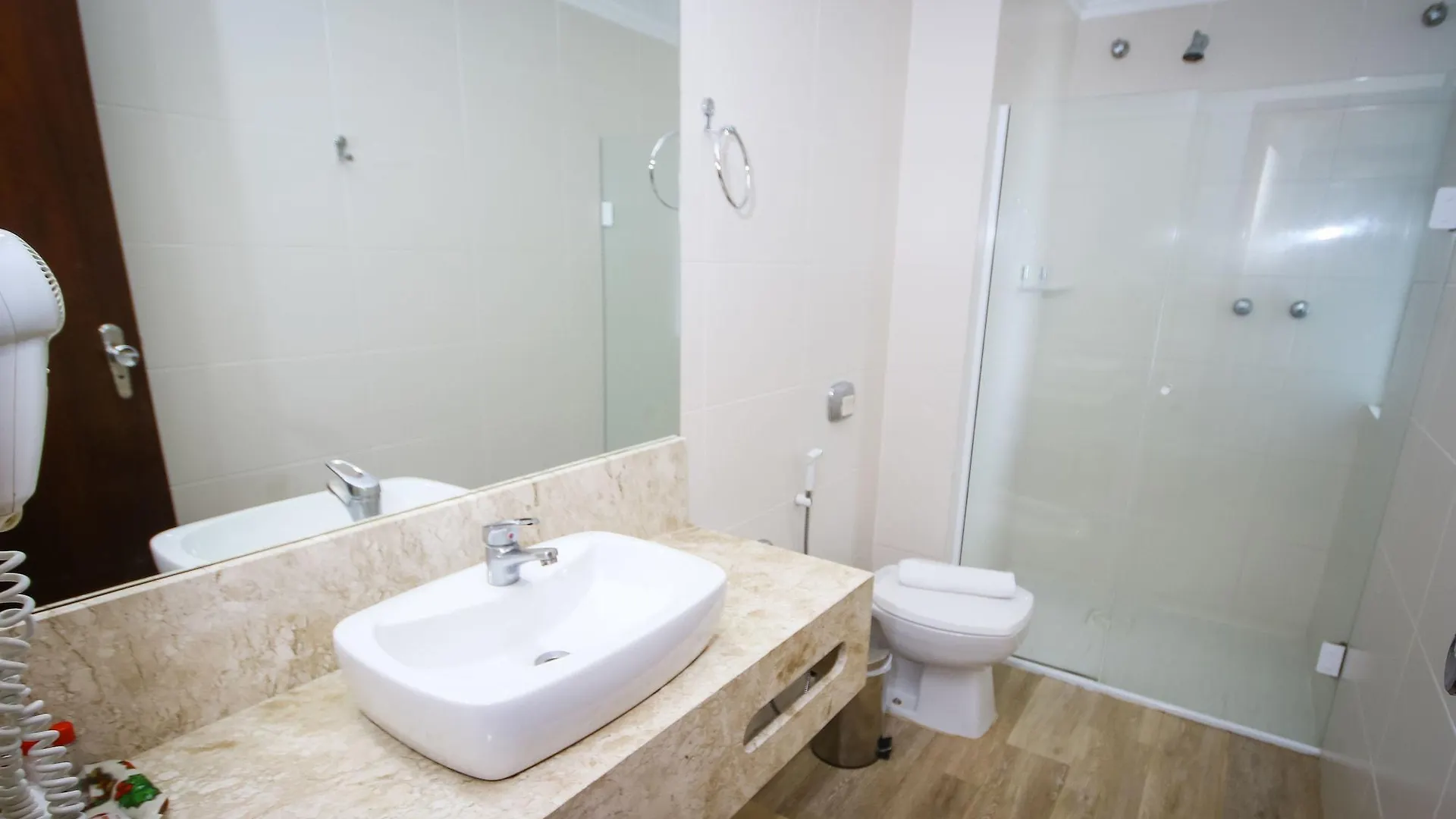 Hotel Geranium Balneário Camboriú